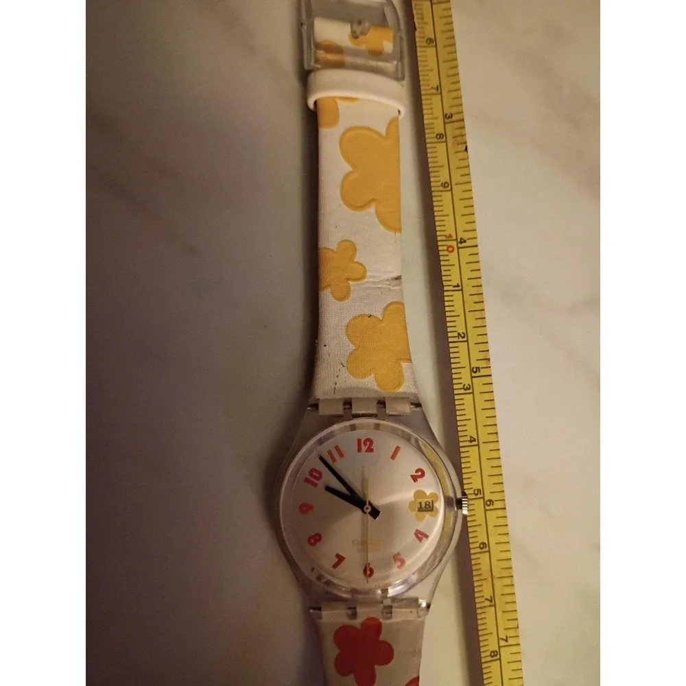Swatch Watch JUICY HOURS GE402 Orange & Yellow Flower 2004 Needs New Battery